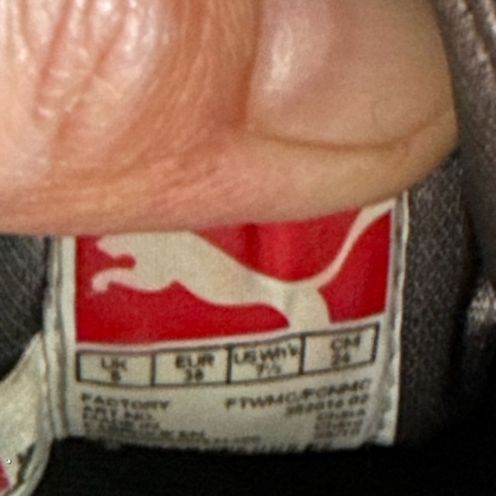 Puma, size 7.5 - Picture 4 of 6